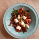 Salată ”caprese” de inspirație mediteraneană